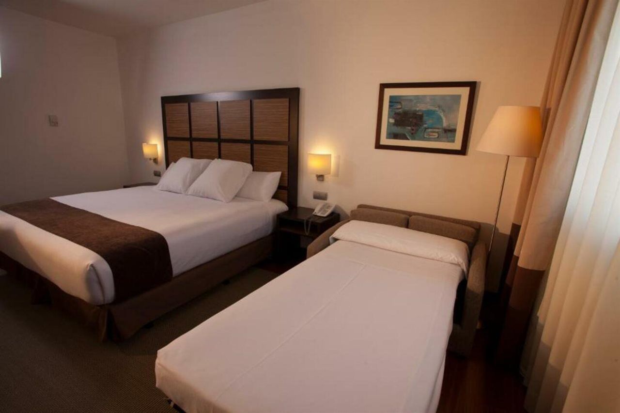 Aparthotel Attica21 As Galeras Bastiagueiro ภายนอก รูปภาพ